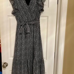 Elegant Black and Tan Women's Dress